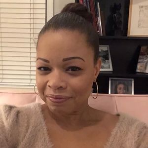 Meet your Posher, Jamila